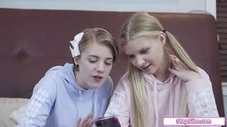 Stepsisters ffilm fideo mastyrbio gyda thegan pan llysdad yn dal iddynt.Maent yn rhoi iddo bj a'r petite teen llysferch yn cael fucked fel shes yn toyed Stepsisters ffilm fideo mastyrbio gyda thegan pan llysdad yn dal iddynt.Maent yn rhoi iddo bj a'r petite teen llysferch yn cael fucked fel shes yn toyed