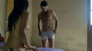 Novinha Lalla Potira dando gostoso para Betosmoke e Stor Bambu