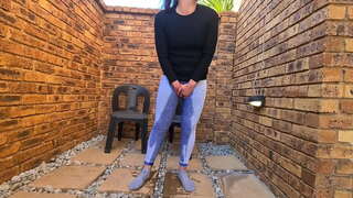 Gordito títulos de puta en interiores y al aire libre meando compilación | mojadas y sucias